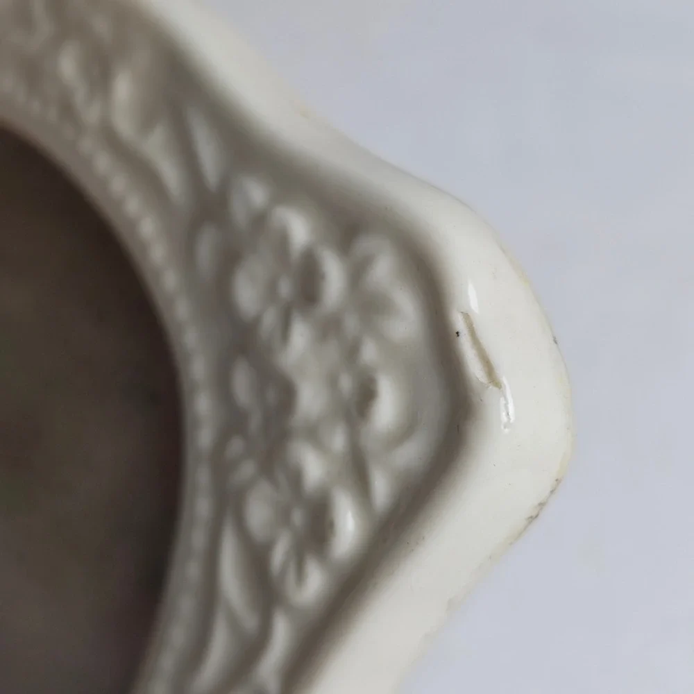 Vintage Cream Ceramic Floral Embossed Oval Picture Frame Gold Trim Tabletop
